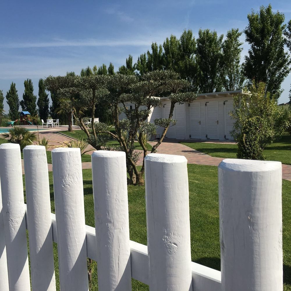 Hotel Bussana Порто-Толле Екстер'єр фото